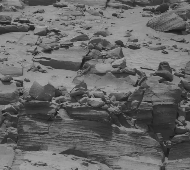 Sol 3750: Mast Camera (Mastcam)