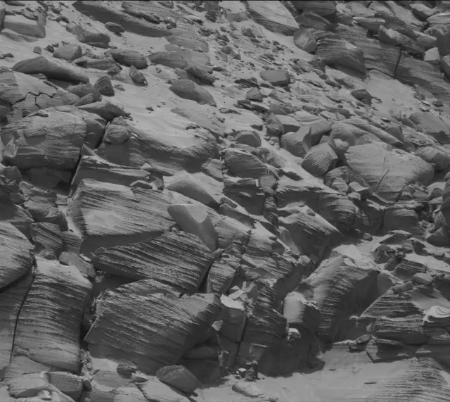 Sol 3750: Mast Camera (Mastcam)