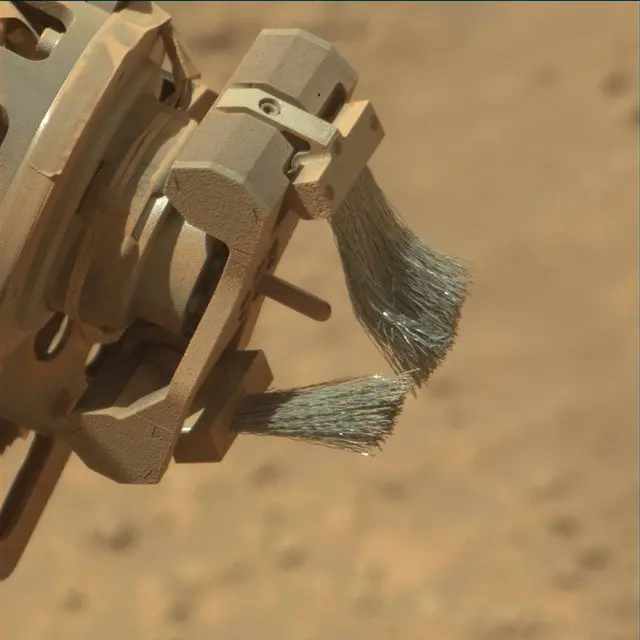 Sol 3750: Mast Camera (Mastcam)