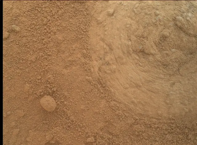 Sol 3750: Mars Hand Lens Imager (MAHLI)