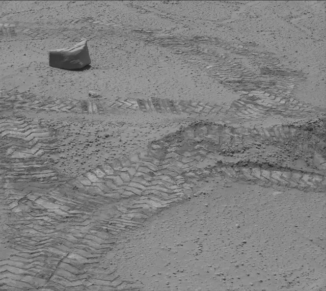 Sol 3753: Mast Camera (Mastcam)
