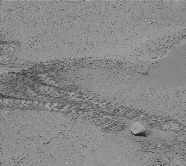 Sol 3753: Mast Camera (Mastcam)