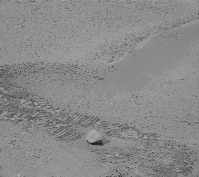 Sol 3753: Mast Camera (Mastcam)