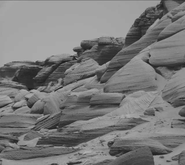 Sol 3753: Mast Camera (Mastcam)