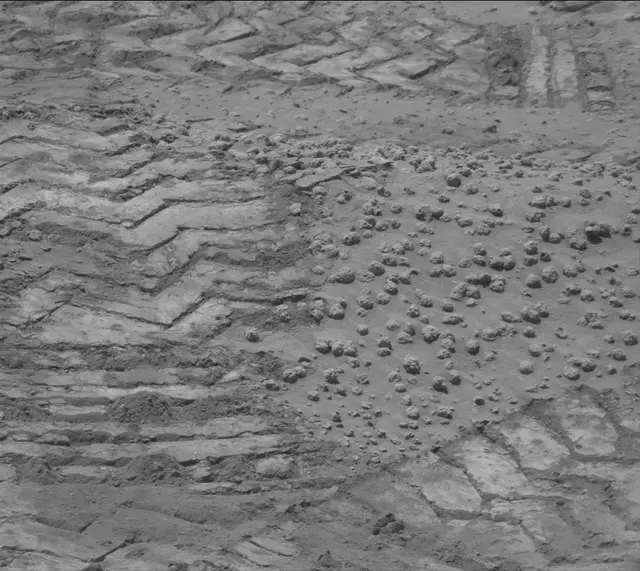 Sol 3753: Mast Camera (Mastcam)