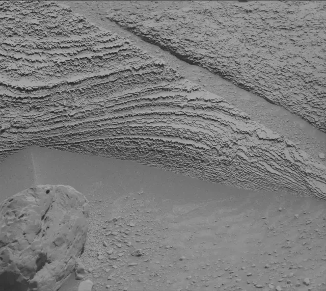Sol 3754: Mast Camera (Mastcam)