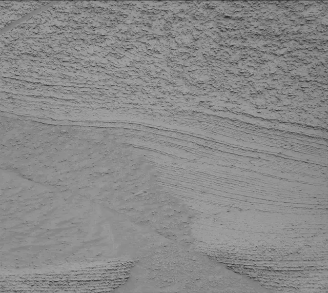 Sol 3754: Mast Camera (Mastcam)
