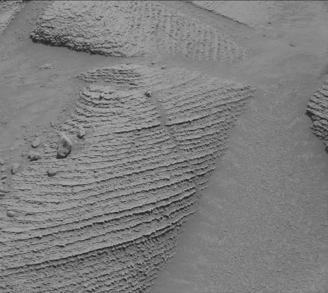 Sol 3754: Mast Camera (Mastcam)