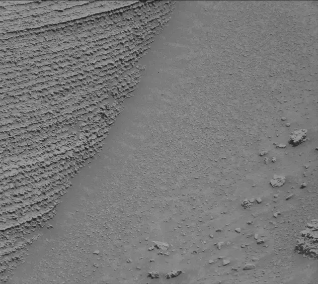 Sol 3754: Mast Camera (Mastcam)