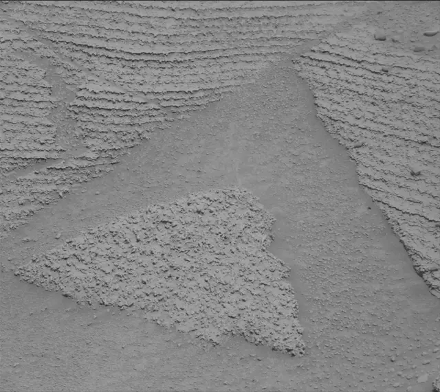 Sol 3754: Mast Camera (Mastcam)