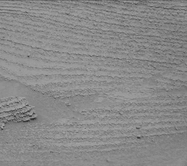 Sol 3754: Mast Camera (Mastcam)