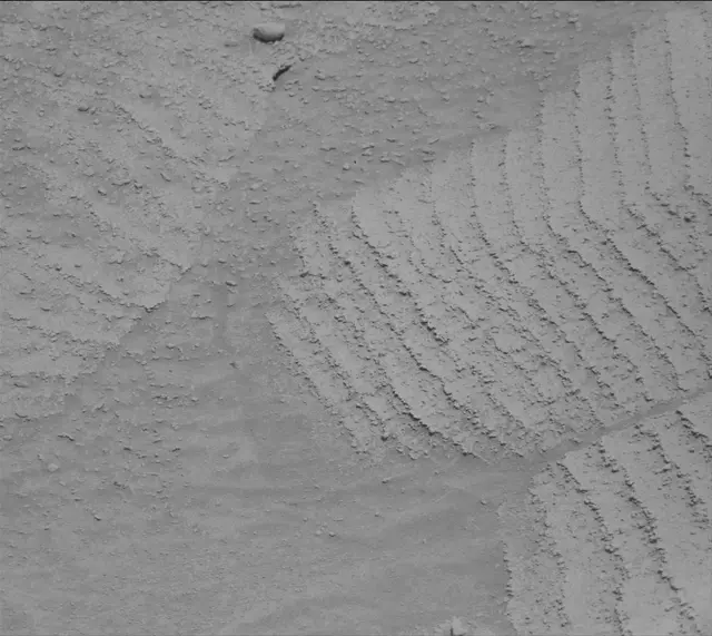 Sol 3754: Mast Camera (Mastcam)