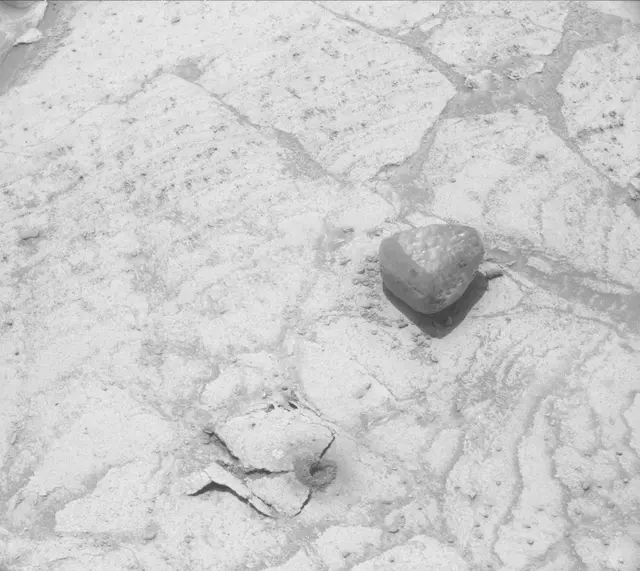 Sol 3755: Mast Camera (Mastcam)