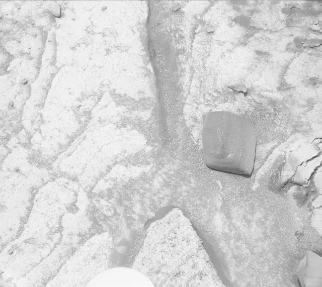Sol 3755: Mast Camera (Mastcam)