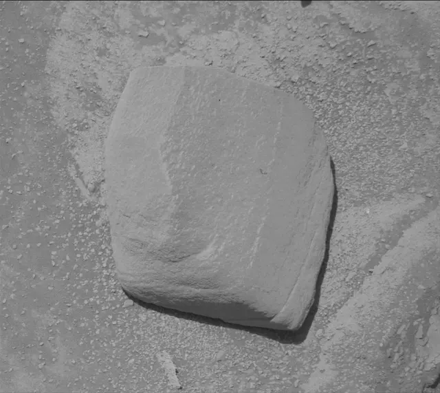 Sol 3755: Mast Camera (Mastcam)