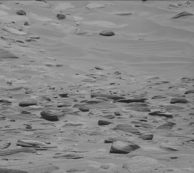 Sol 3758: Mast Camera (Mastcam)