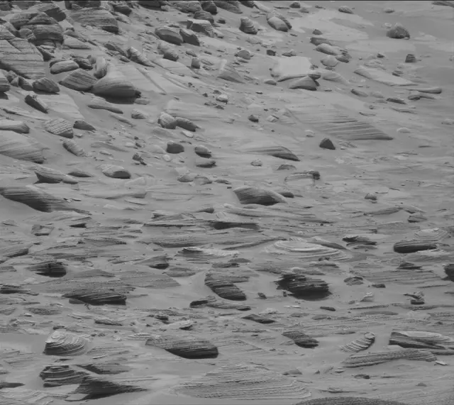 Sol 3758: Mast Camera (Mastcam)