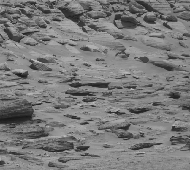 Sol 3758: Mast Camera (Mastcam)