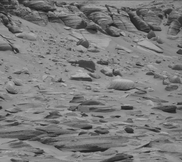 Sol 3758: Mast Camera (Mastcam)
