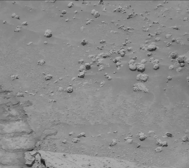 Sol 3758: Mast Camera (Mastcam)
