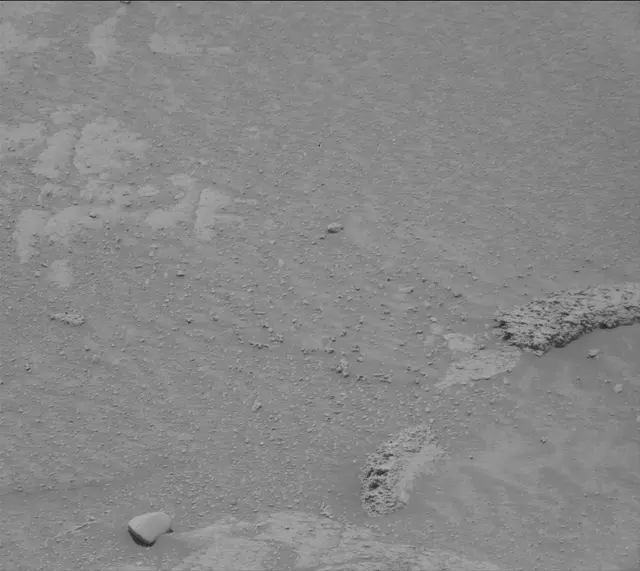 Sol 3758: Mast Camera (Mastcam)