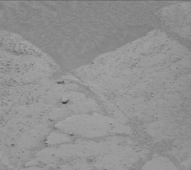 Sol 3758: Mast Camera (Mastcam)