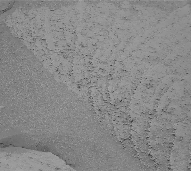 Sol 3758: Mast Camera (Mastcam)