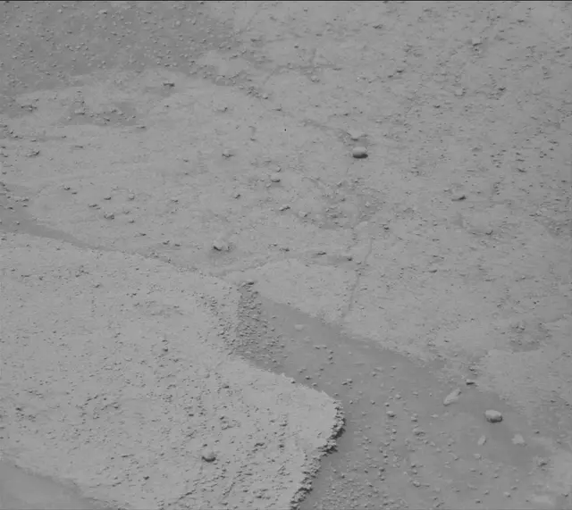 Sol 3758: Mast Camera (Mastcam)