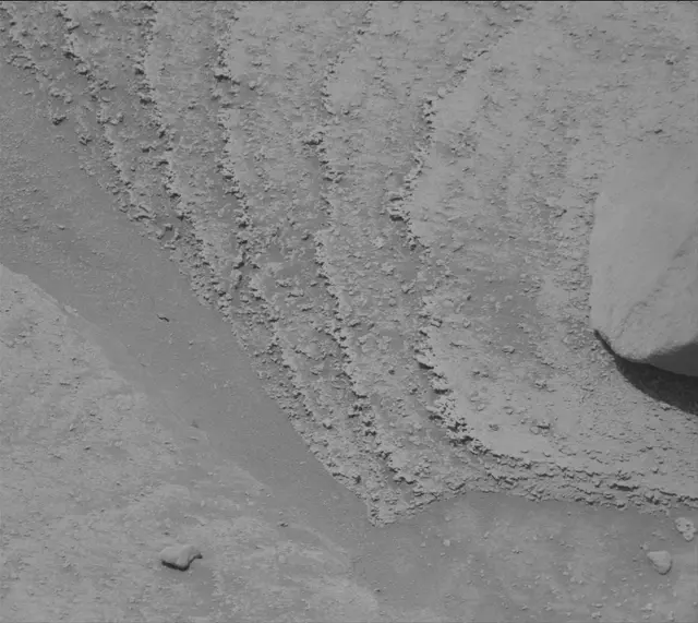 Sol 3758: Mast Camera (Mastcam)