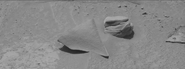 Sol 3759: Mast Camera (Mastcam)