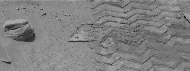 Sol 3759: Mast Camera (Mastcam)