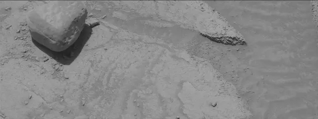 Sol 3759: Mast Camera (Mastcam)