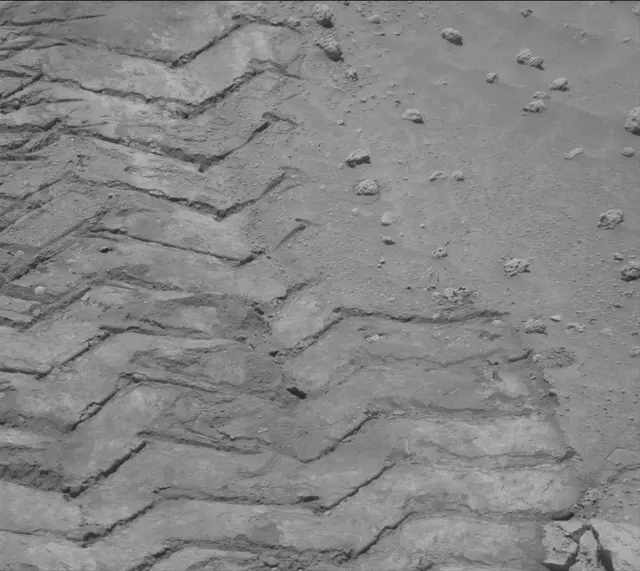 Sol 3759: Mast Camera (Mastcam)