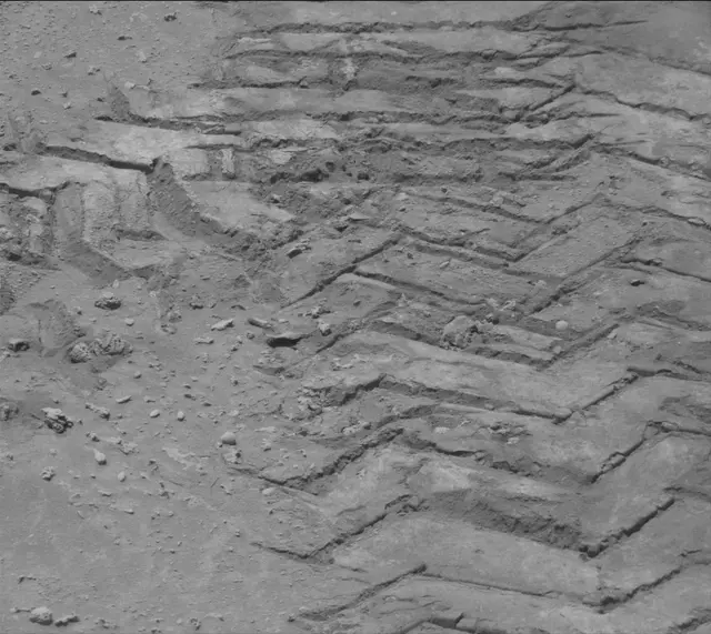 Sol 3759: Mast Camera (Mastcam)
