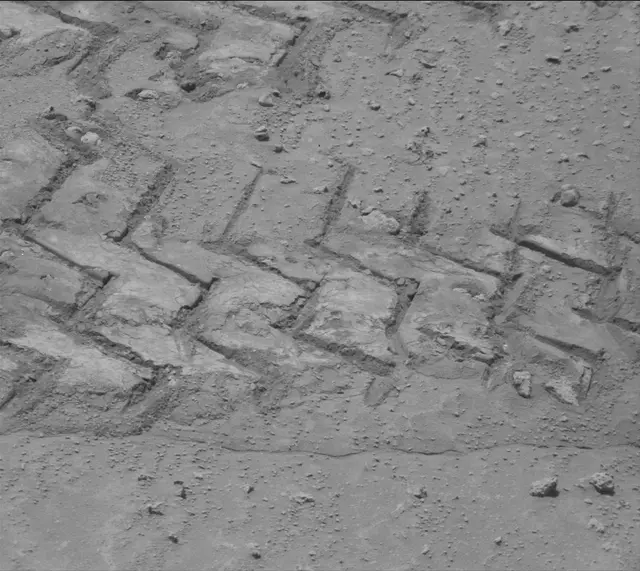 Sol 3759: Mast Camera (Mastcam)