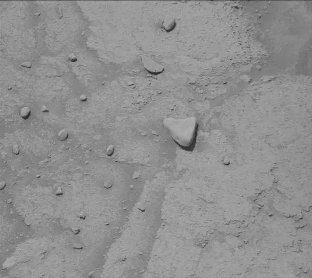Sol 3759: Mast Camera (Mastcam)