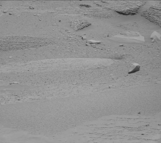 Sol 3760: Mast Camera (Mastcam)