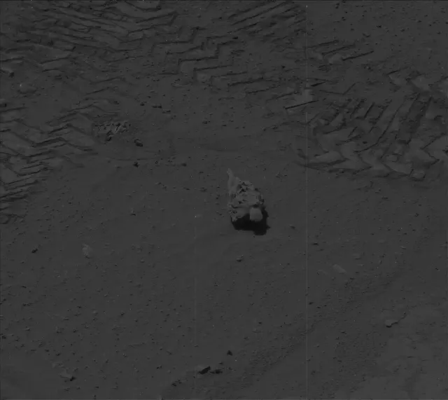 Sol 3762: Mast Camera (Mastcam)
