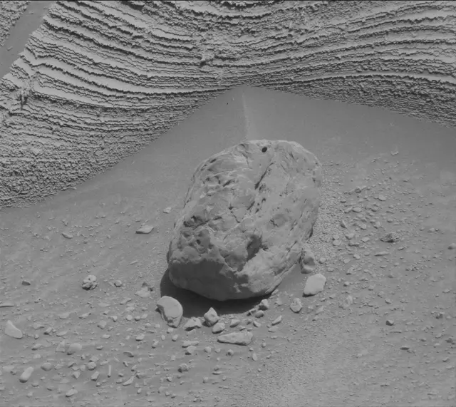 Sol 3762: Mast Camera (Mastcam)