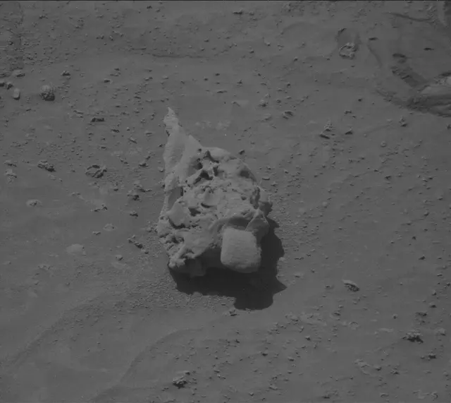 Sol 3762: Mast Camera (Mastcam)