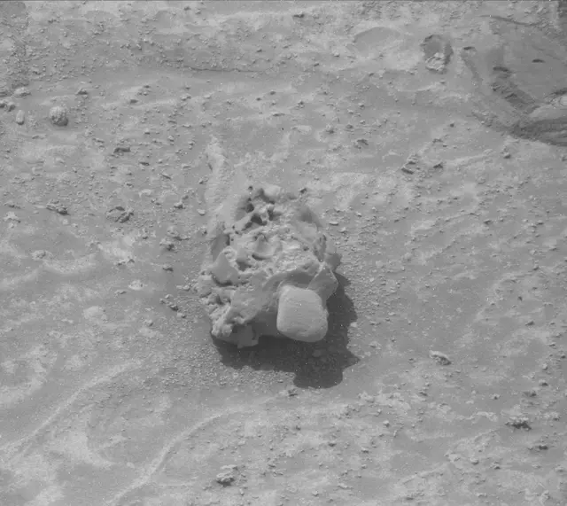 Sol 3762: Mast Camera (Mastcam)