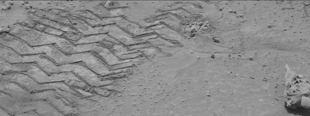 Sol 3763: Mast Camera (Mastcam)