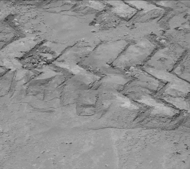 Sol 3763: Mast Camera (Mastcam)