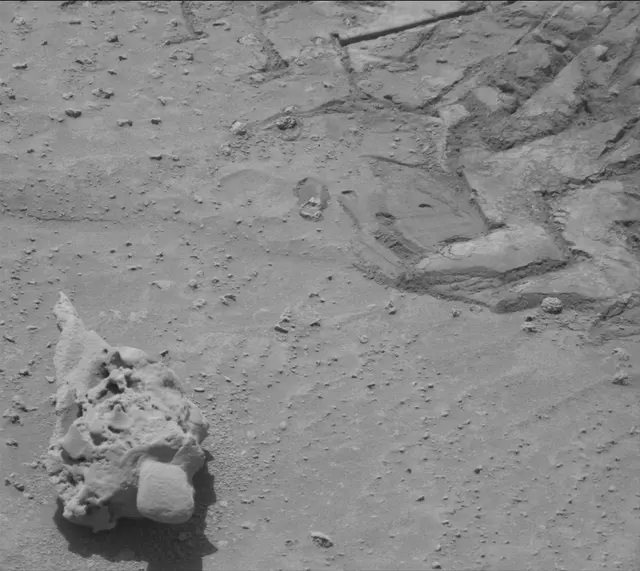 Sol 3763: Mast Camera (Mastcam)