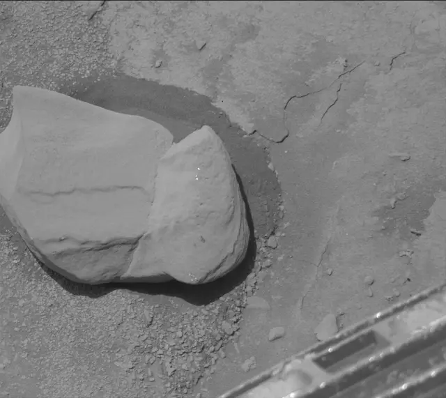 Sol 3763: Mast Camera (Mastcam)