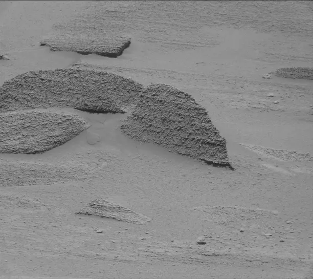 Sol 3766: Mast Camera (Mastcam)