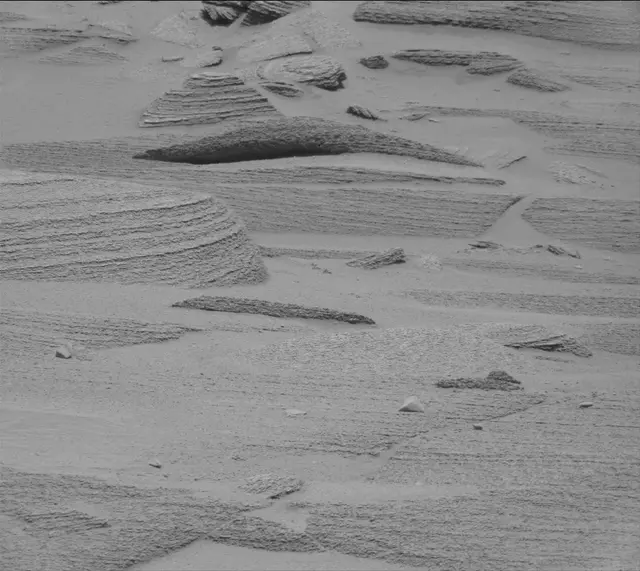 Sol 3766: Mast Camera (Mastcam)