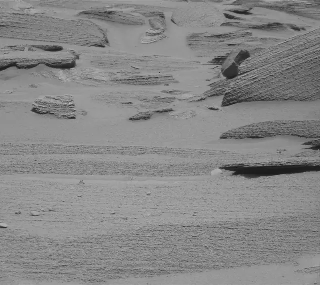 Sol 3766: Mast Camera (Mastcam)