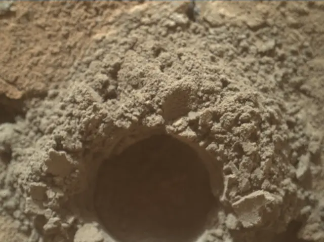 Sol 3767: Mars Hand Lens Imager (MAHLI)