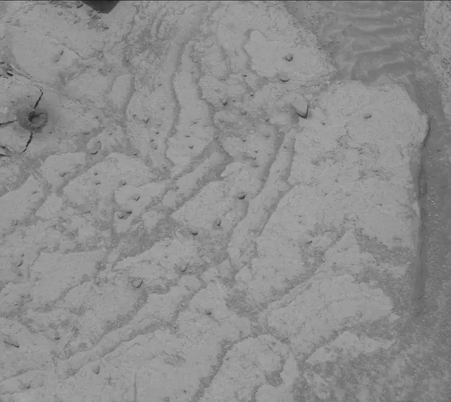 Sol 3768: Mast Camera (Mastcam)